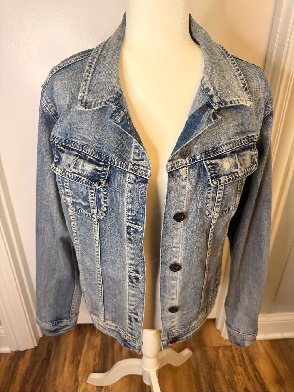 Lola’s jean Light Blue Denim Shirt Jacket